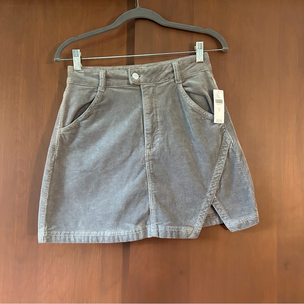 NWT Pilcro gray skirt